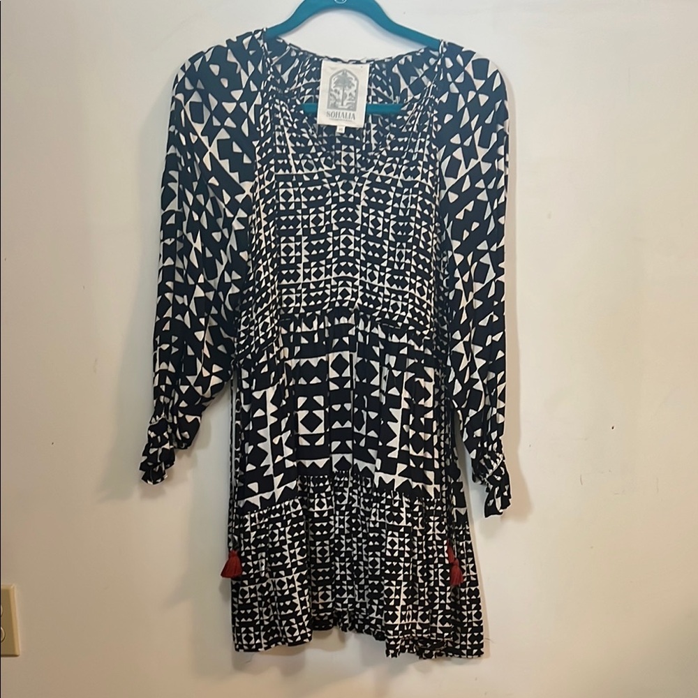Black and White Long Sleeve Sheath Dress